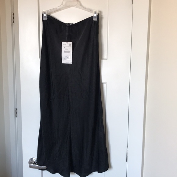 NWT- black Zara slip skirt. - Picture 2 of 3